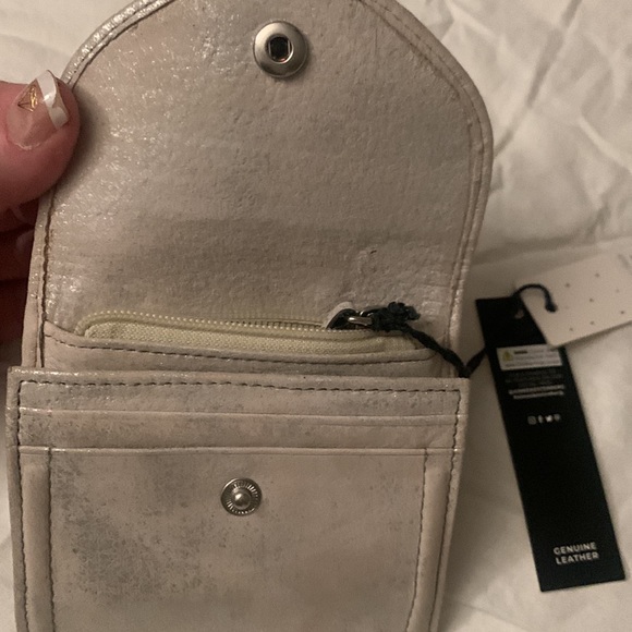 Brand new Aimee Kestenberg tri-fold wallet stone - Picture 3 of 11